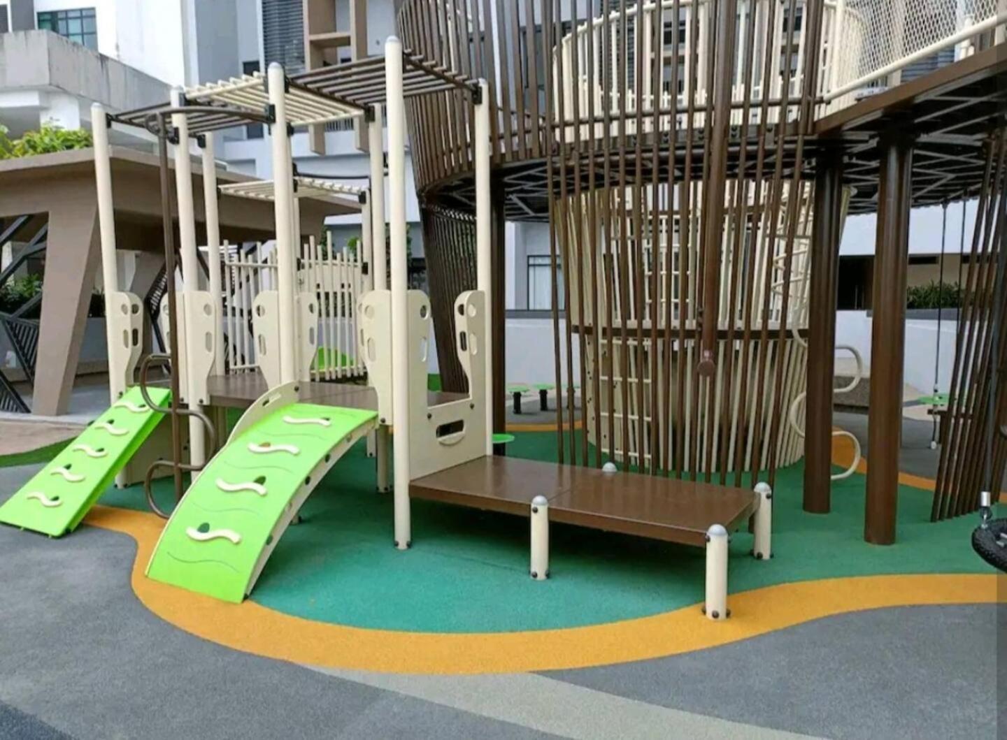 Apartment Sky Tree Bukit Indah Cosy
