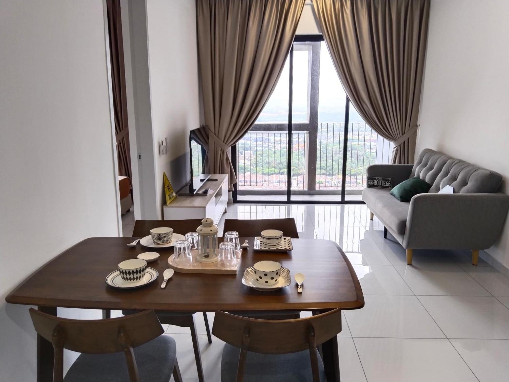 Apartment Sky Tree Bukit Indah Cosy